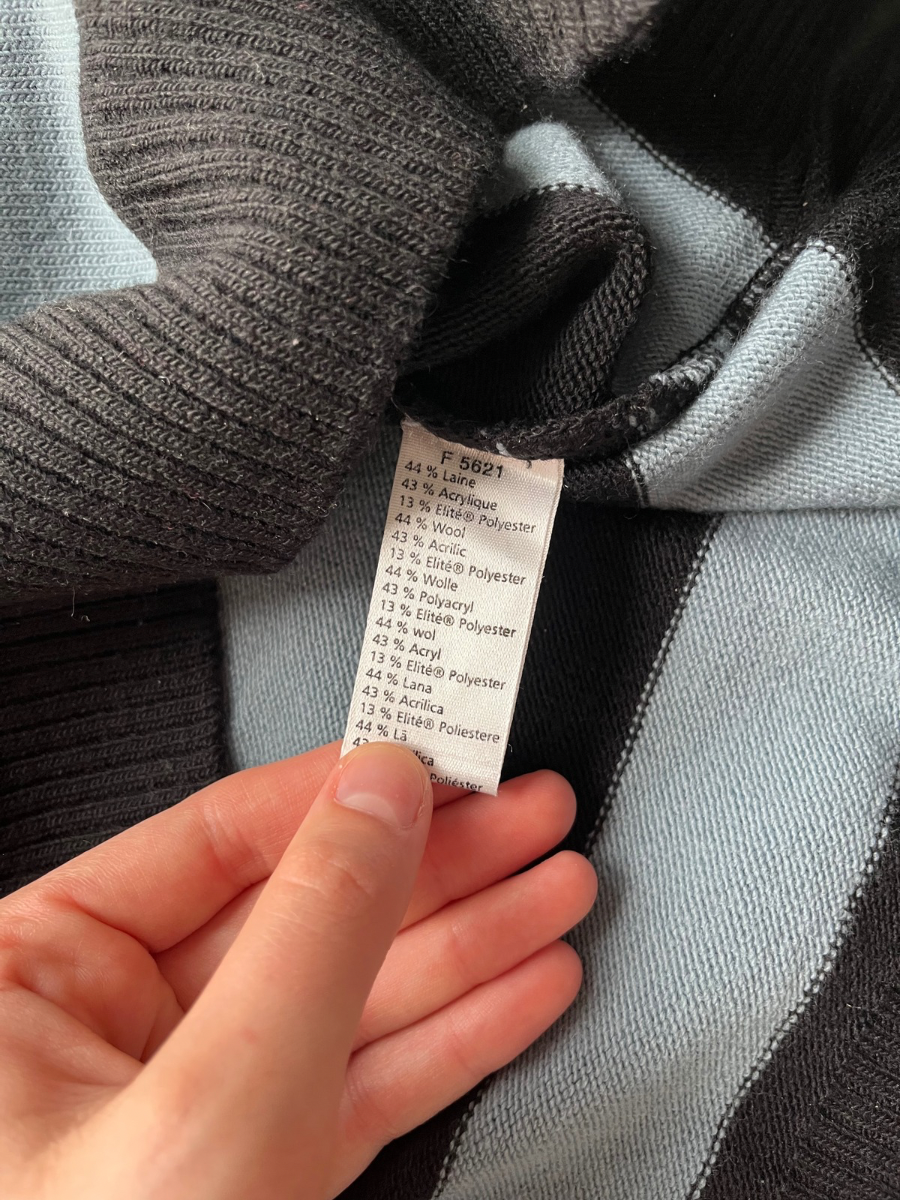 Lacoste Sweater (XL)