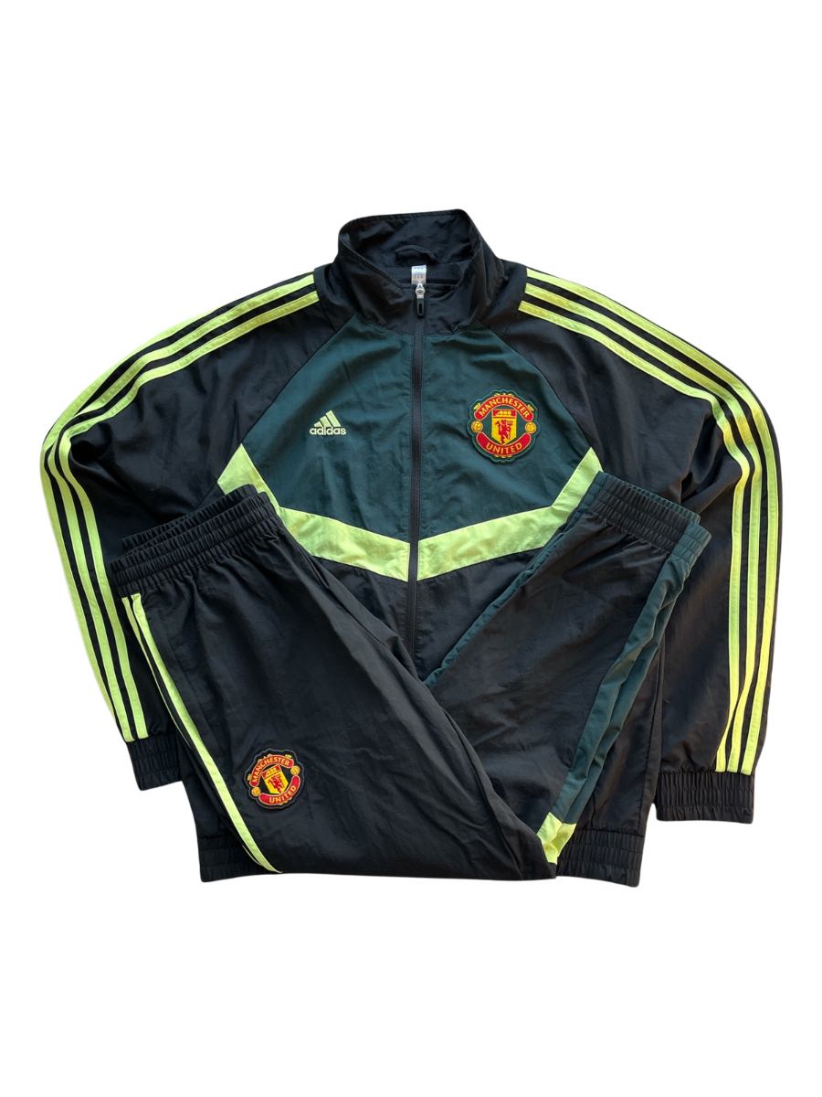 Adidas Manchester United Tracksuit (M)