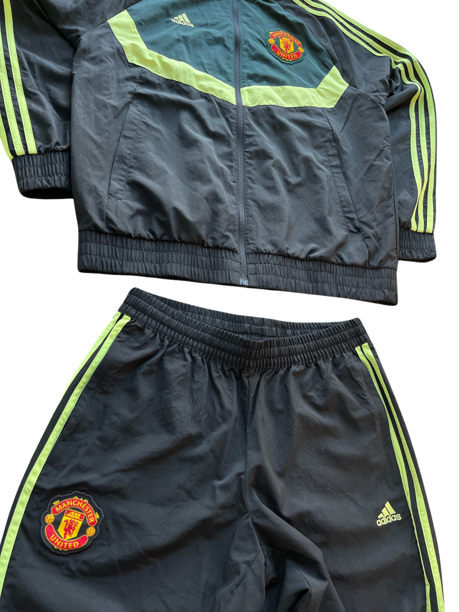 Adidas Manchester United Tracksuit (M)