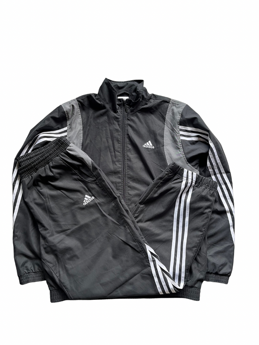 Adidas Tracksuit (M)
