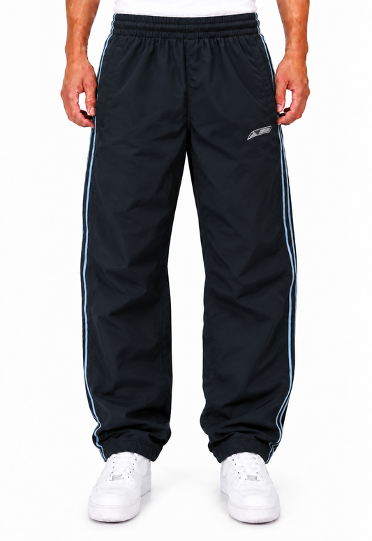 Adidas Jogger (L)