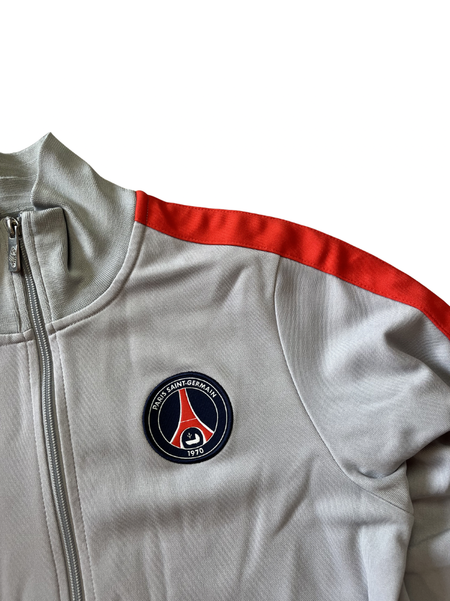 Nike Jacke Paris (S)