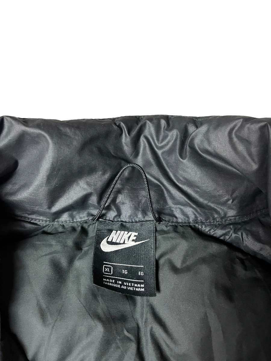 Nike Puffer Weste (XL)