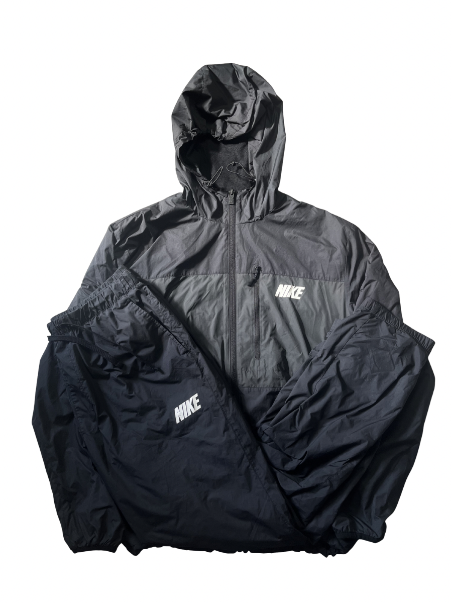 Nike Tracksuit (L)
