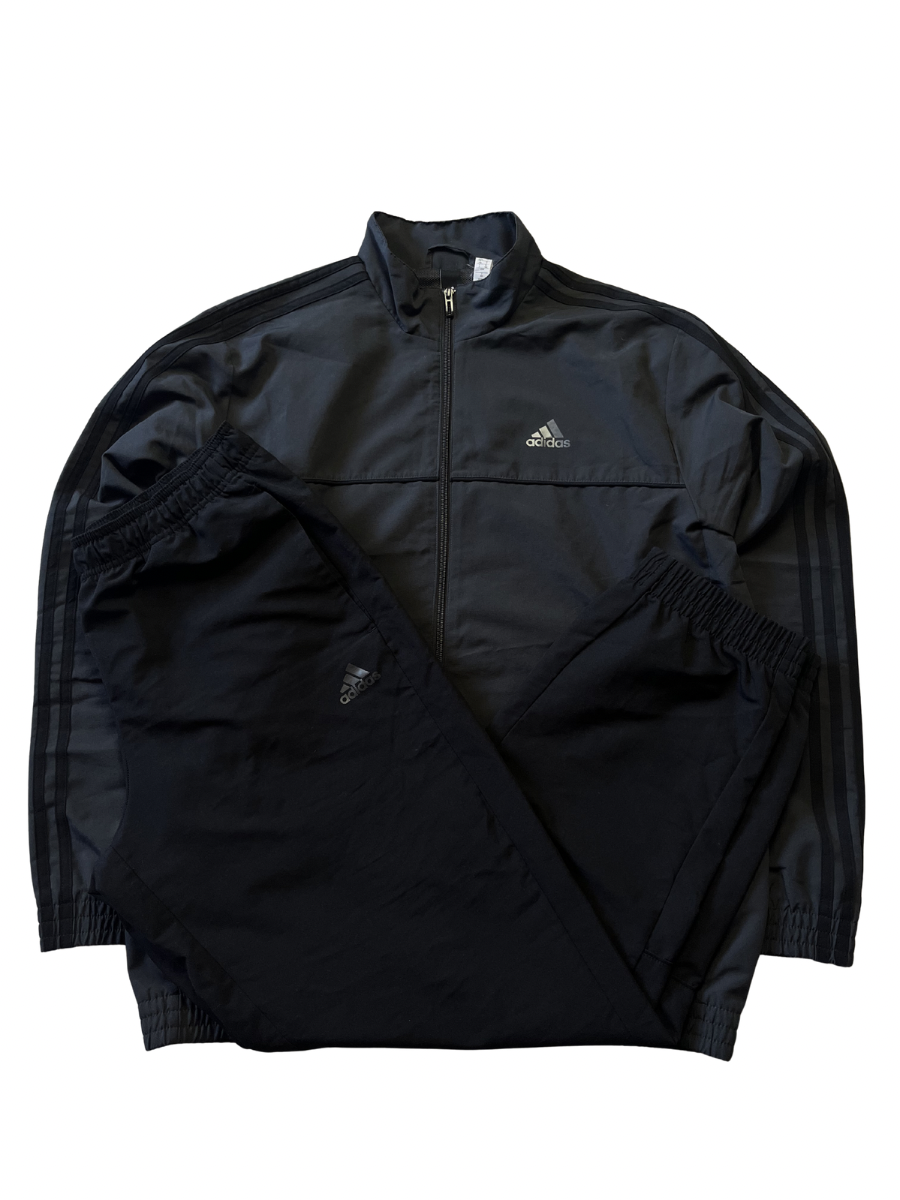 Adidas Tracksuit (L)