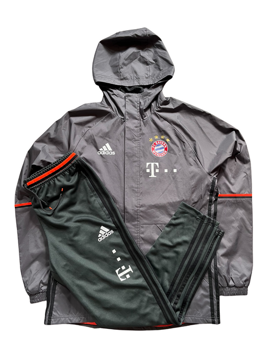 Adidas FC Bayern München Trainingsanzug (M)