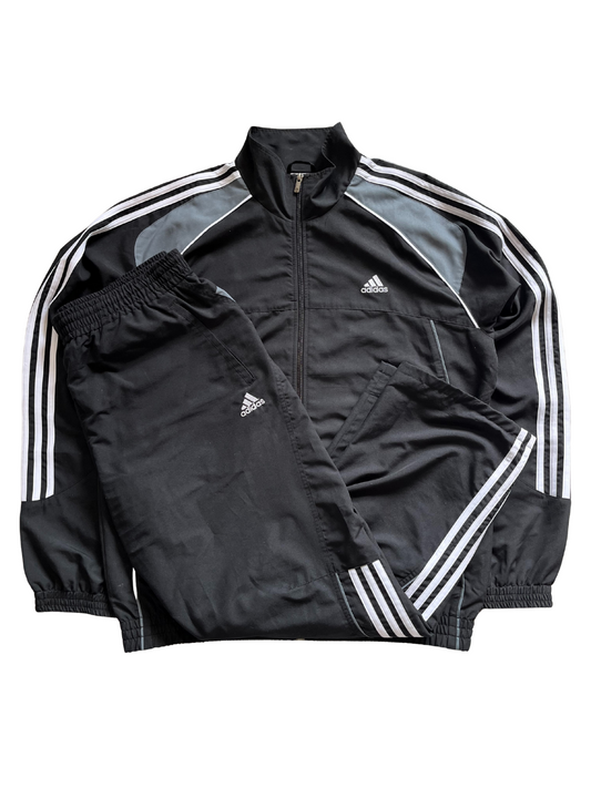 Adidas Tracksuit (L)