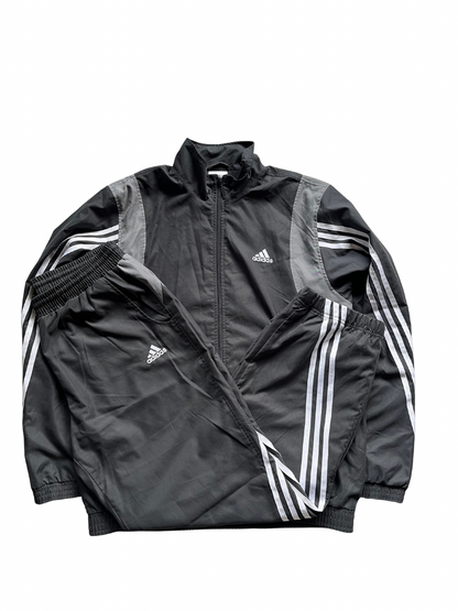 Adidas Tracksuit (M)