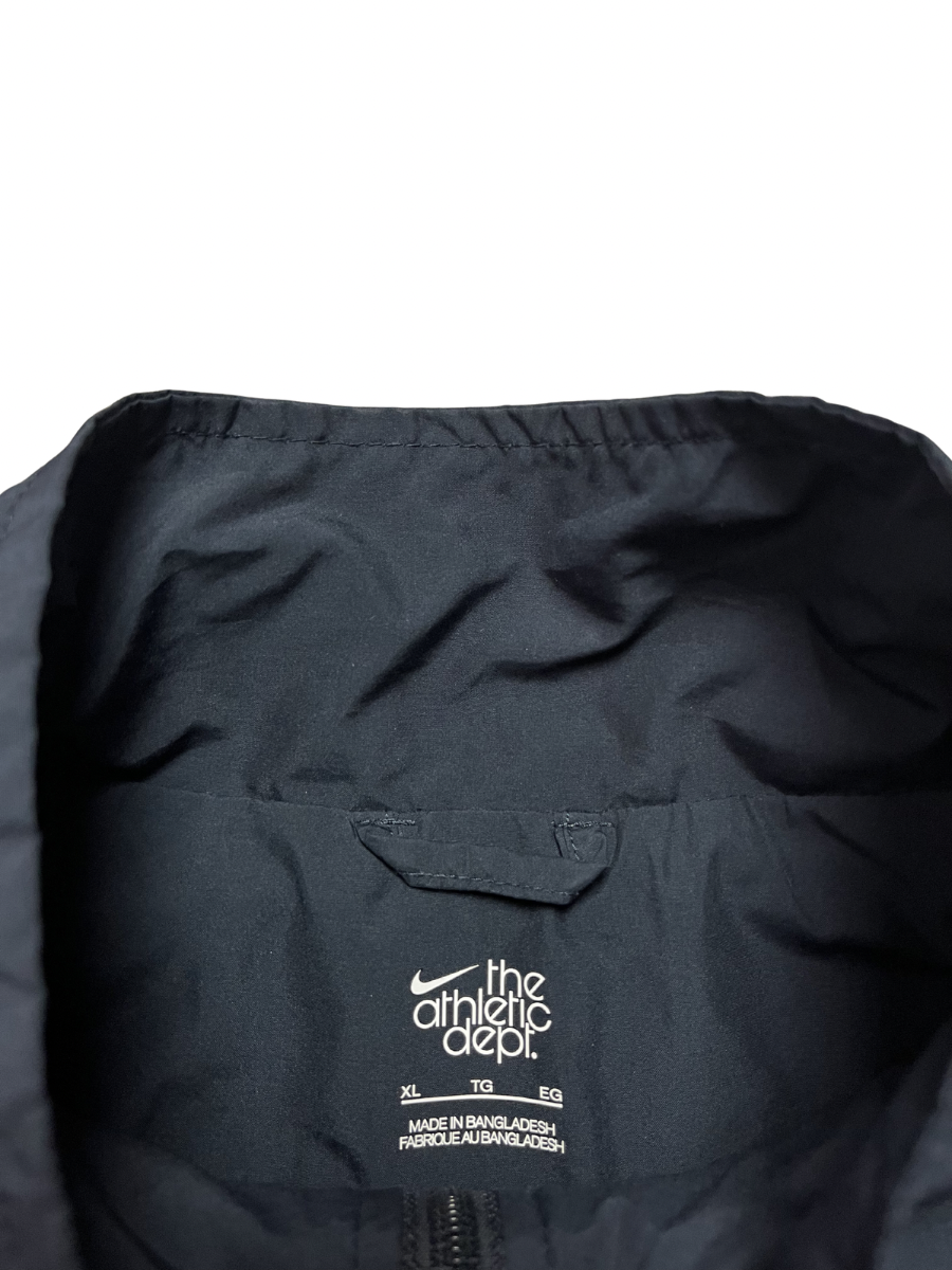 Nike Tracksuit (XL)