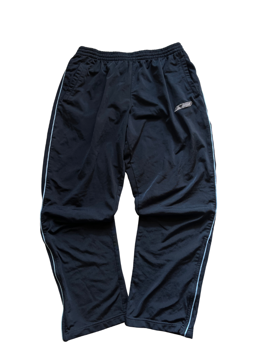 Adidas Jogger (L)
