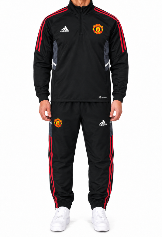 Adidas Man U Trainingsanzug (S)