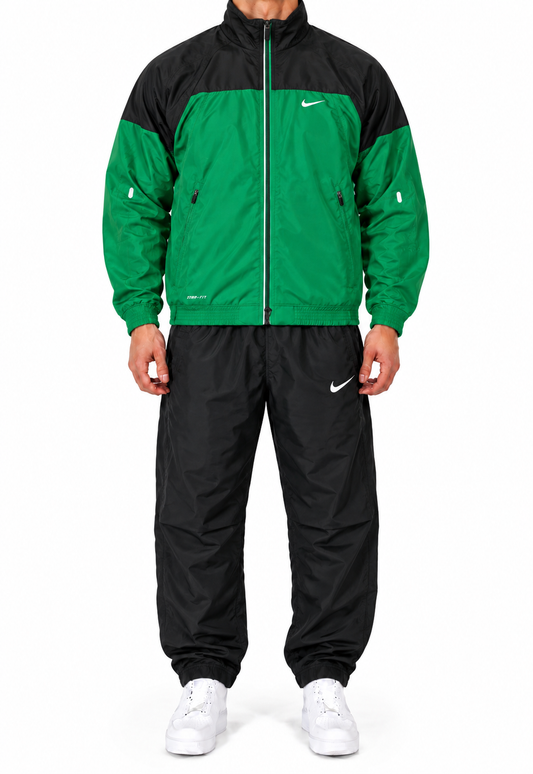 Nike Tracksuit (M)