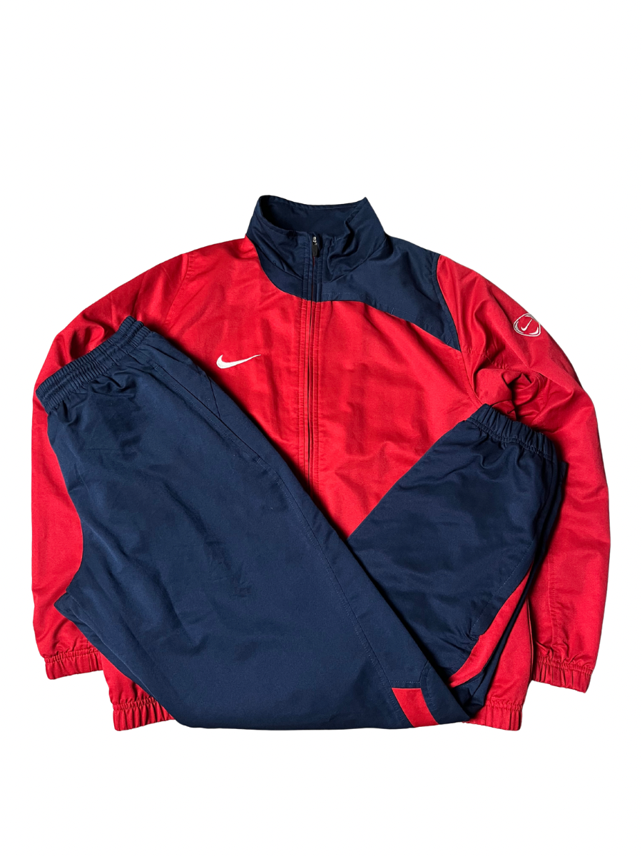 Nike Tracksuit (M)
