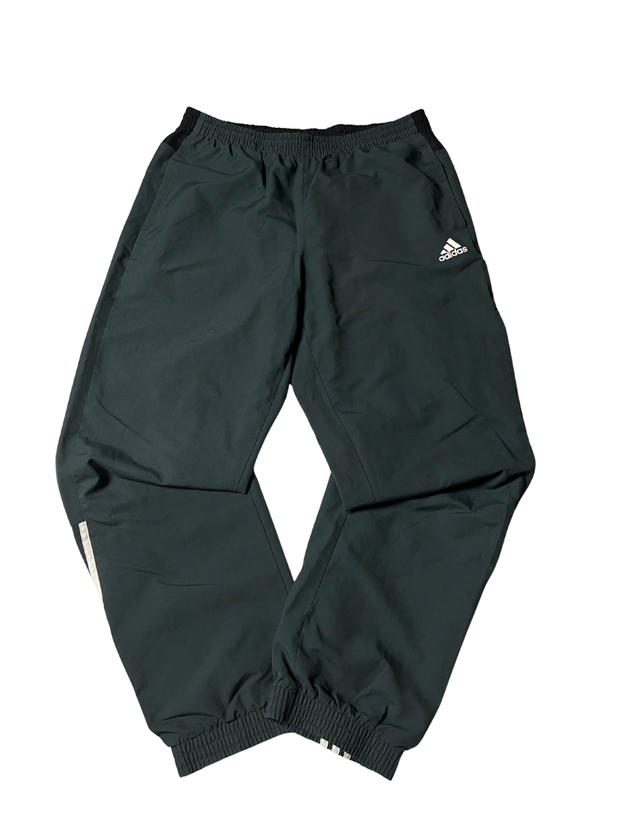 Adidas Tracksuit (L)