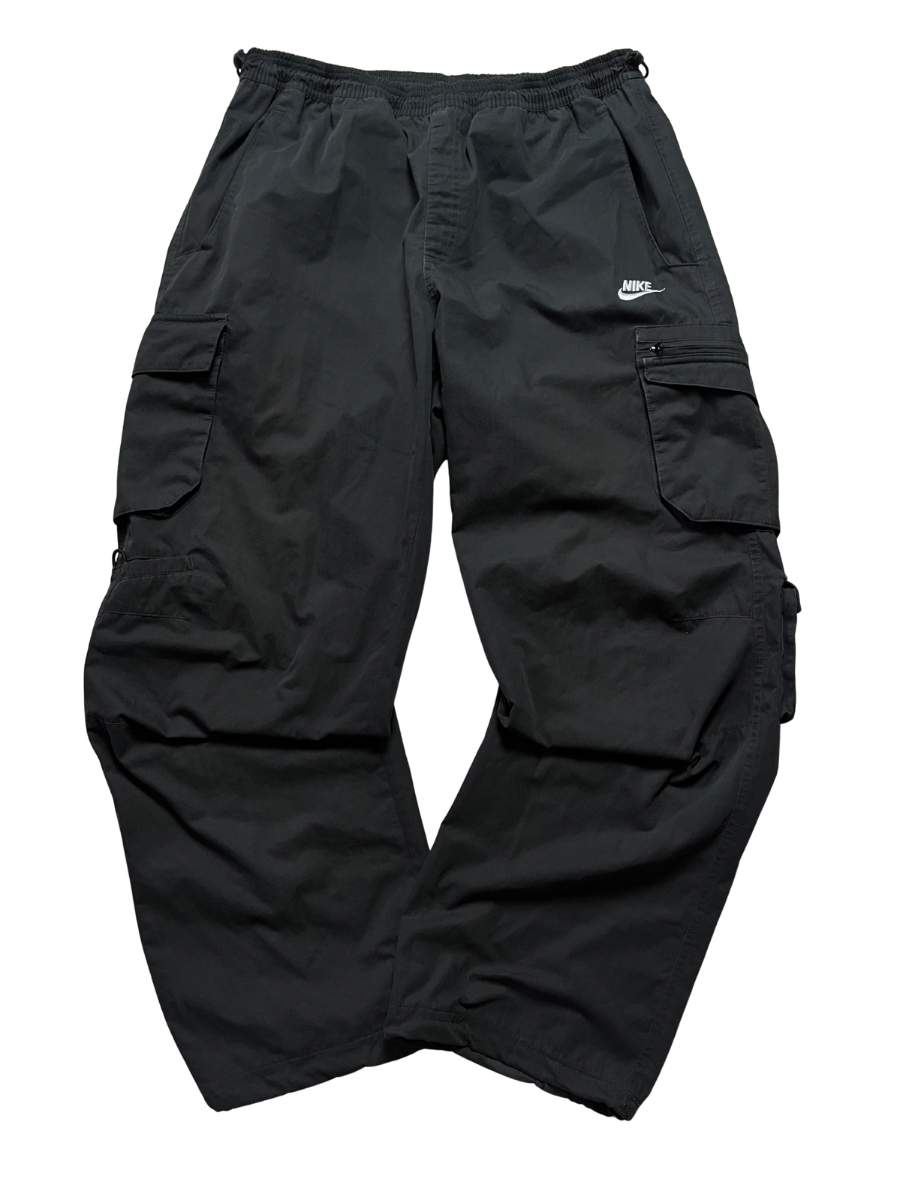 Nike Cargo Trackpants (L)