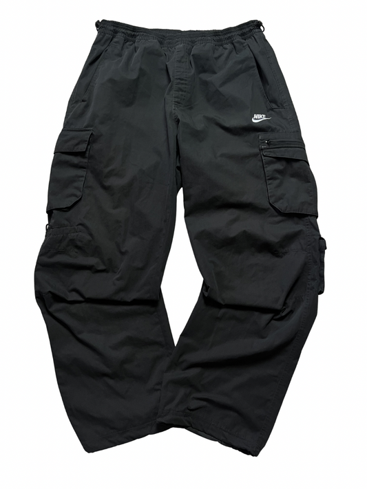 Nike Cargo Trackpants (L)