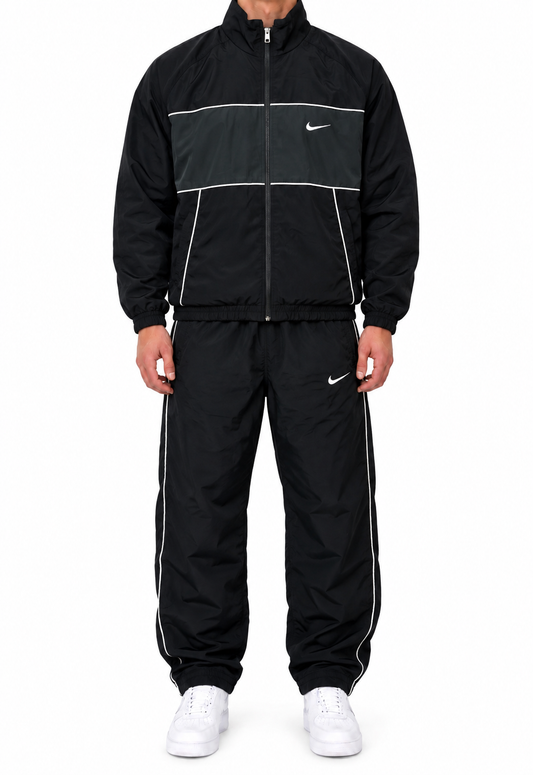 Nike Tracksuit (L)
