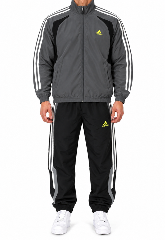 Adidas Tracksuit (M)