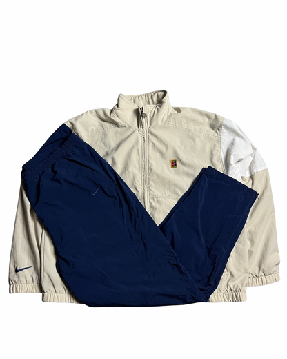 Nike Tracksuit (L)