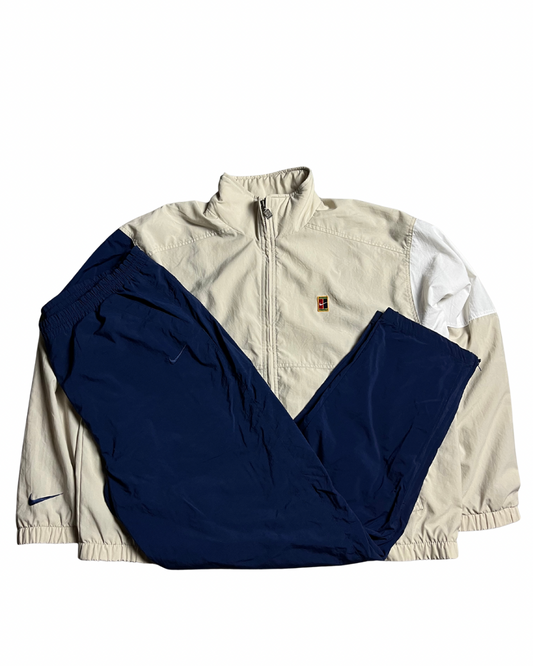 Nike Tracksuit (L)