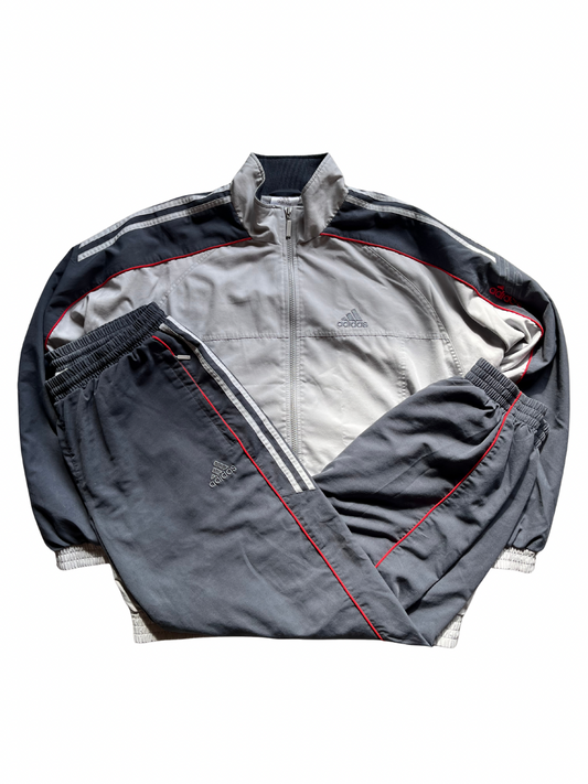 Adidas Tracksuit (M)