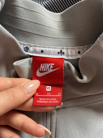 Nike Jacke Paris (XL)