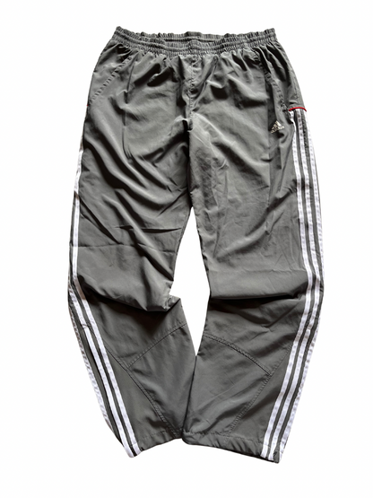 Adidas Tracksuit (L/XL)